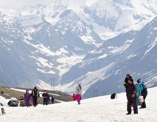 Amritsar to Manali Cab on Rent