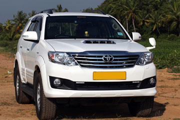 Toyota Fortuner Car Hire