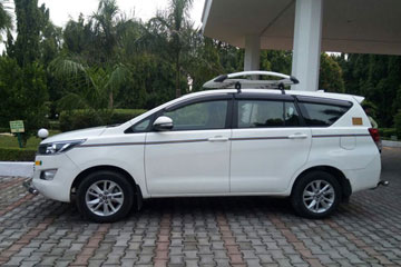 Innova Crysta Cab Rental in Amritsar