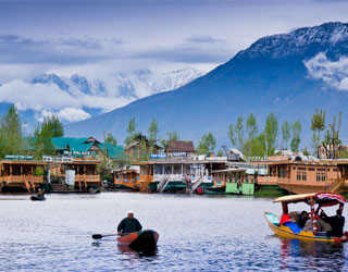 Amritsar for Kashmir Car Hire